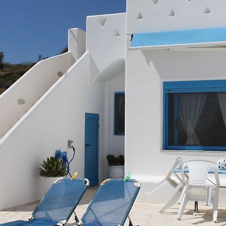 Blue Sea Villa & Apartments Макригиалос Экстерьер фото