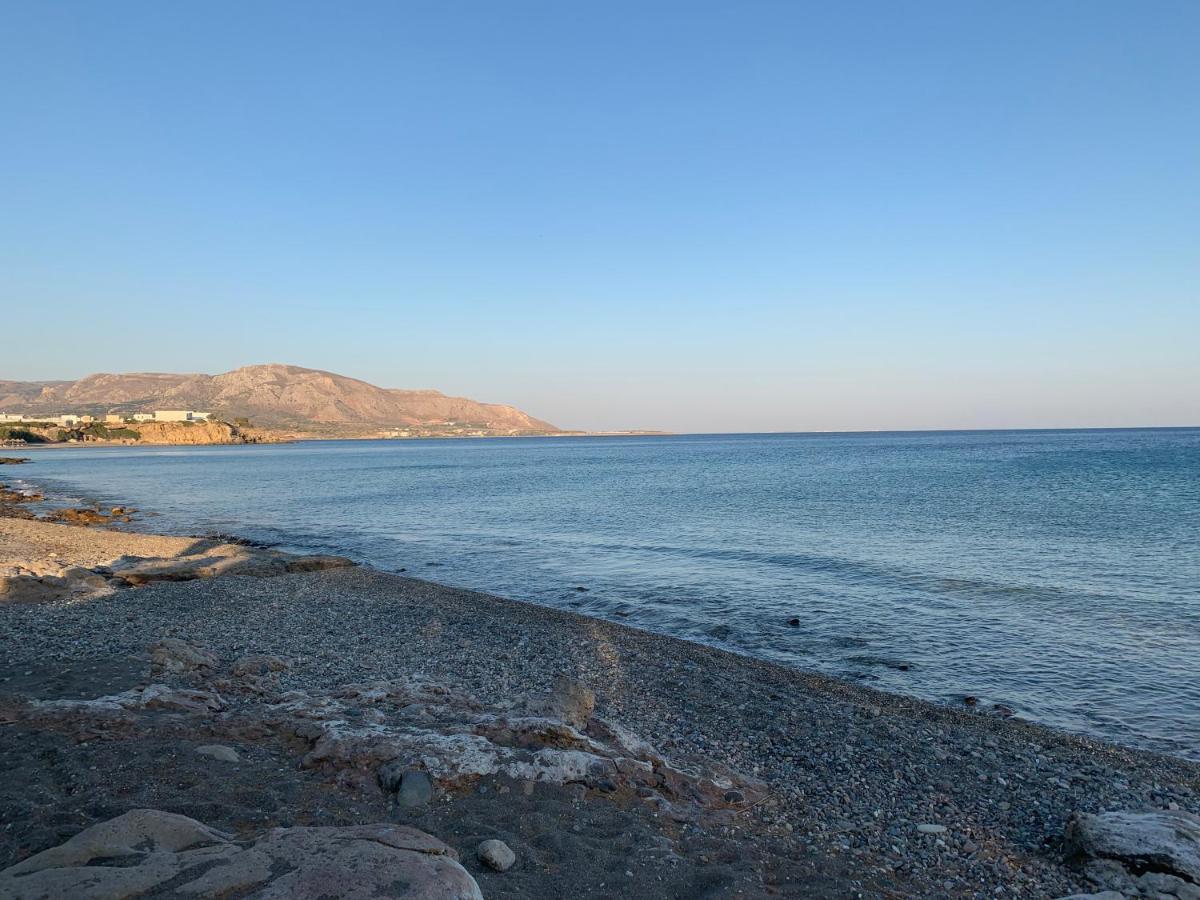 Blue Sea Villa & Apartments Макригиалос Экстерьер фото